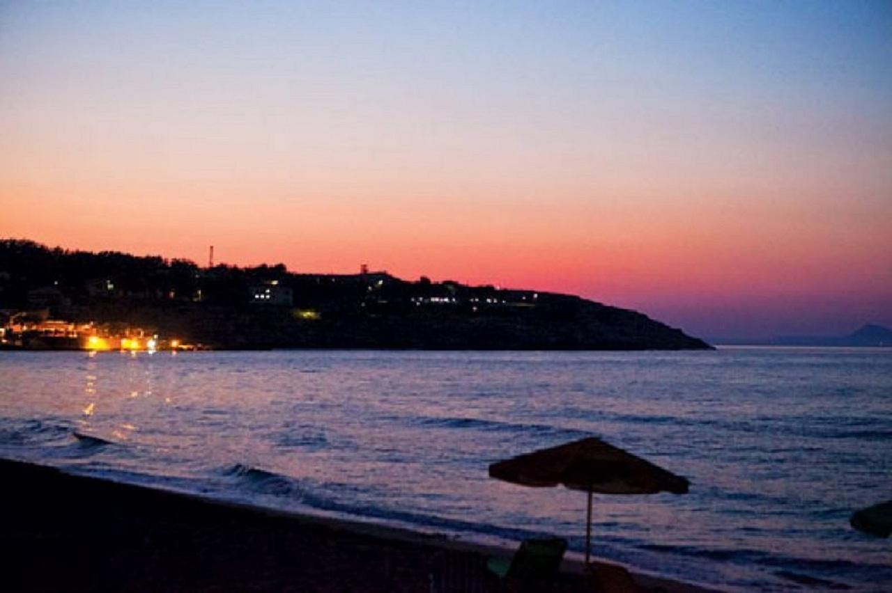 Creta Seafront Residences Rethymno Exterior foto